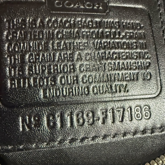 Coach Shoulder bag. - Picture 7 of 8